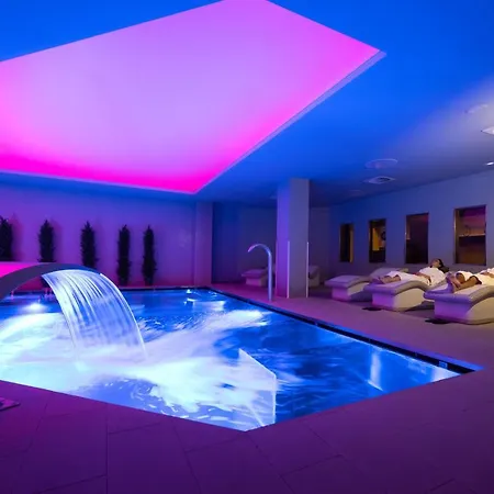 Grand Plaza & Wellness Hotel