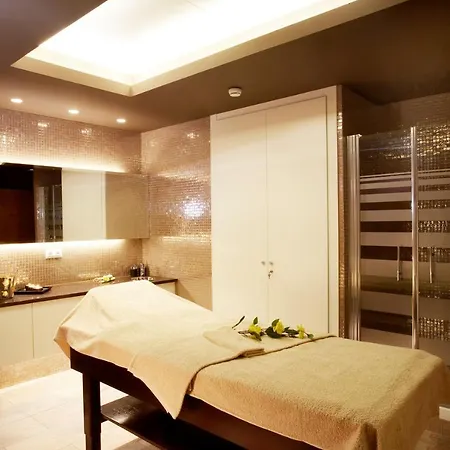Grand Plaza & Wellness Hotel Andorra la Vella
