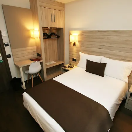 Hotel Pyrenees 3*