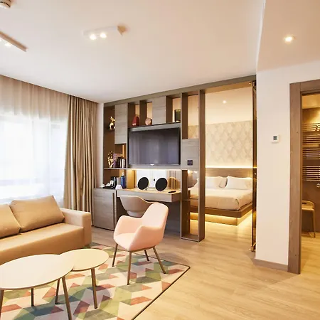 Hotel Grand Plaza & Wellness 5*