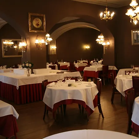 Pyrenees Hotel