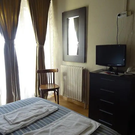 Hostal Cal Forner Guest house Andorra la Vella