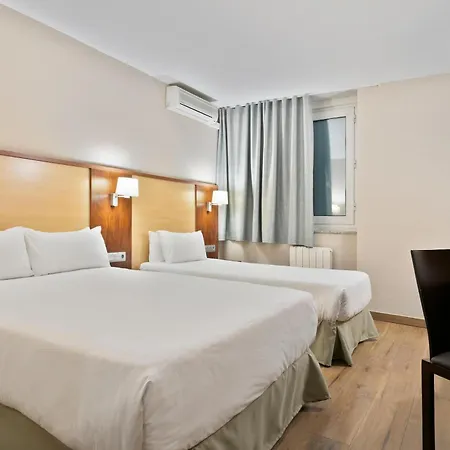 Center Hotel 4*