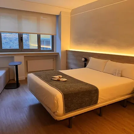 Hotel Tulip Delfos Andorra la Vieja