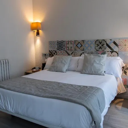Tudel Hotel