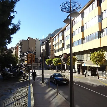 Hostal Cal Forner Guest house