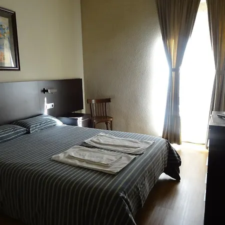 Hostal Cal Forner Guest house