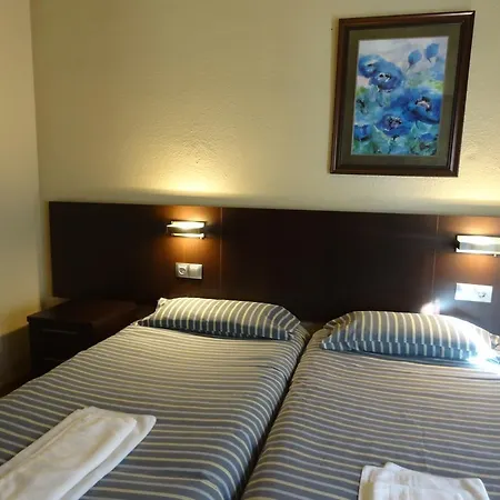 Guest house Hostal Cal Forner *