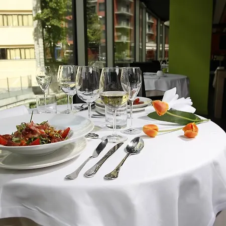 Hotel Metropolis 4*