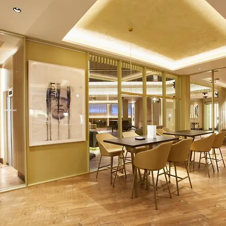 Hotel Grand Plaza & Wellness 5*