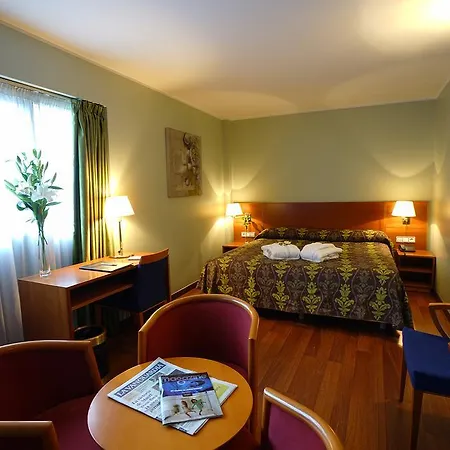 Hotel Zenit Diplomatic 4*