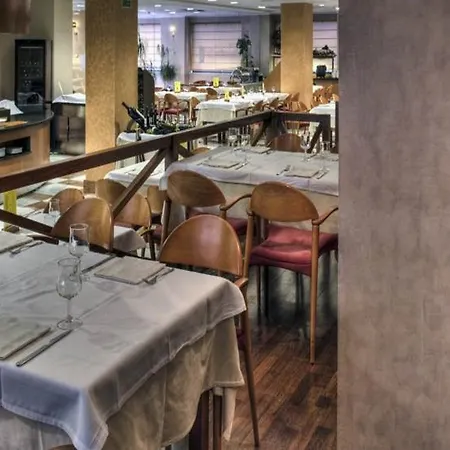 Zenit Diplomatic Hotel 4*
