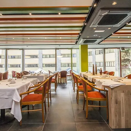 Metropolis 4* Andorra la Vieja