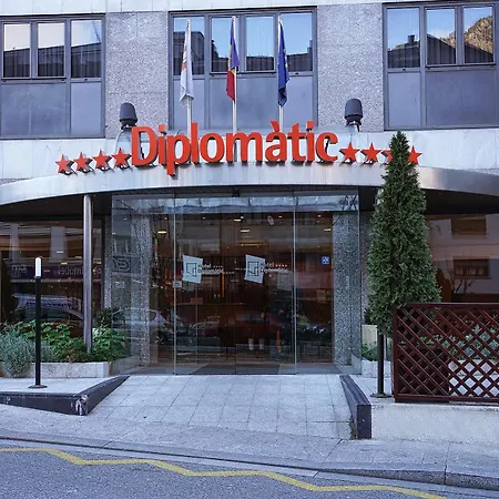 Hotel Zenit Diplomatic 4*